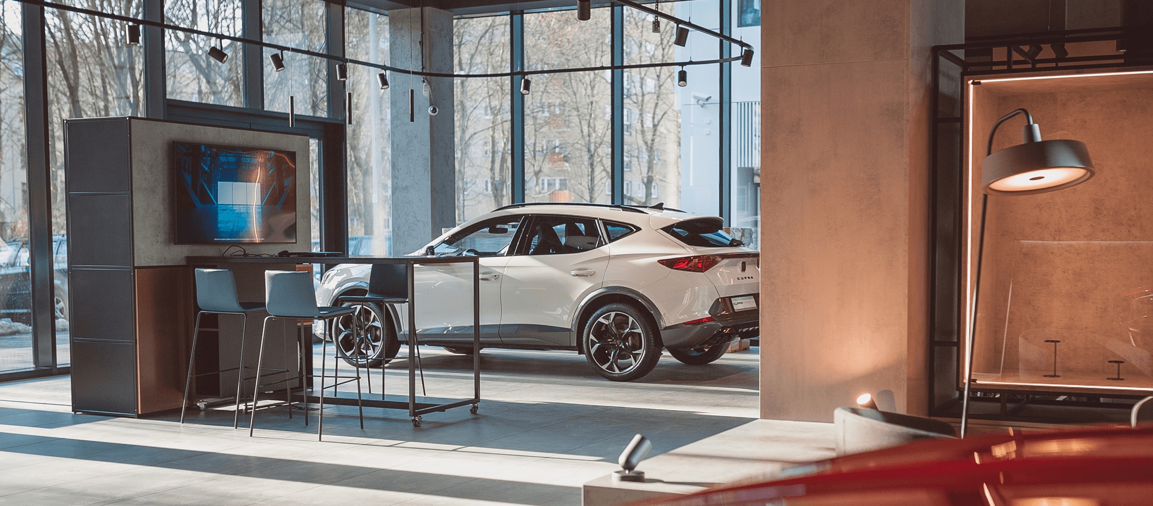Nowy model Cupra wyświetlany w Cupra Studio Nowy model Cupra wyświetlany w Cupra Studio