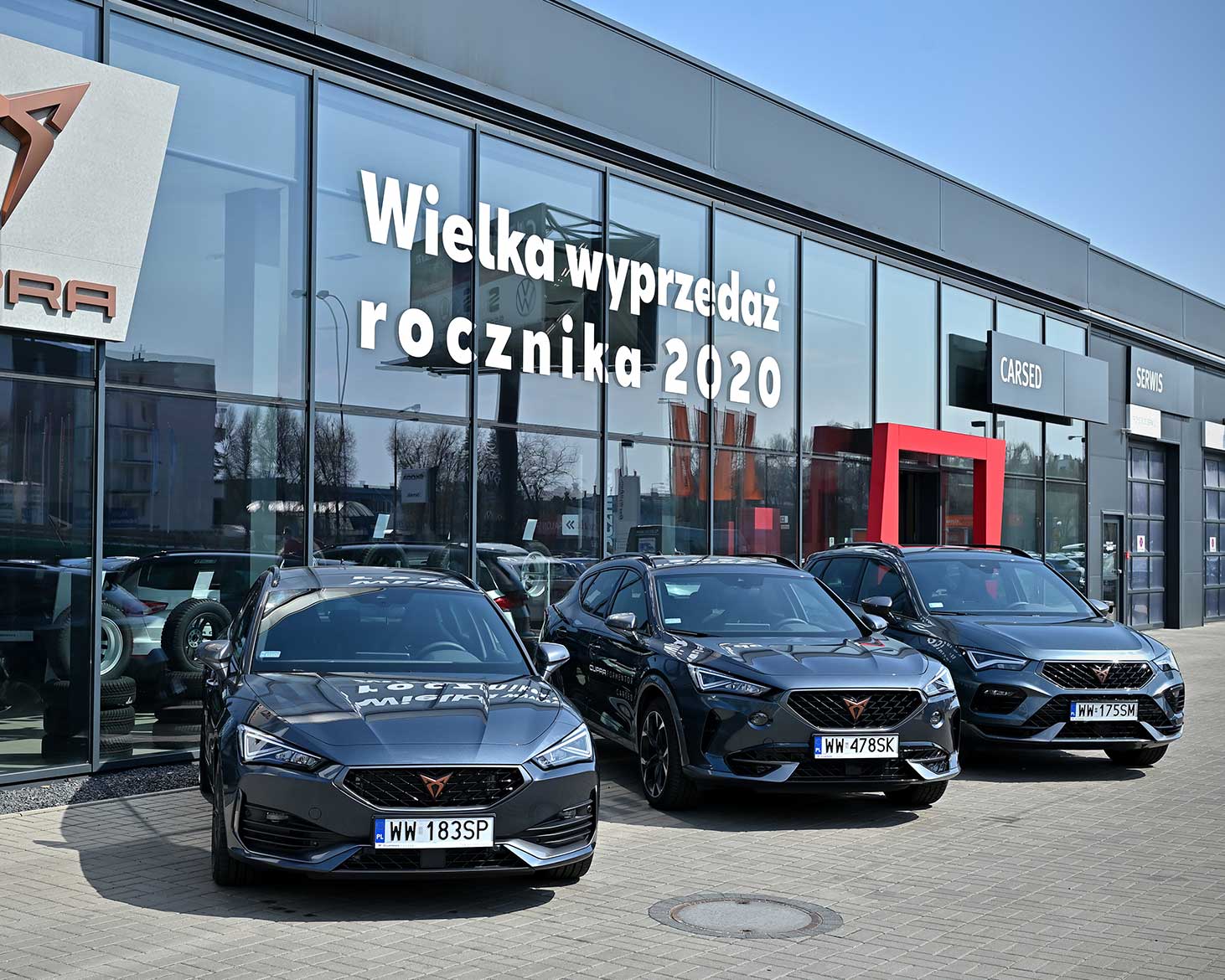 Salon CUPRA DYNAMICA Warszawa-Włochy wraz z najnowszymi modelami sportowych samochodów CUPRA Ateca oraz Leon