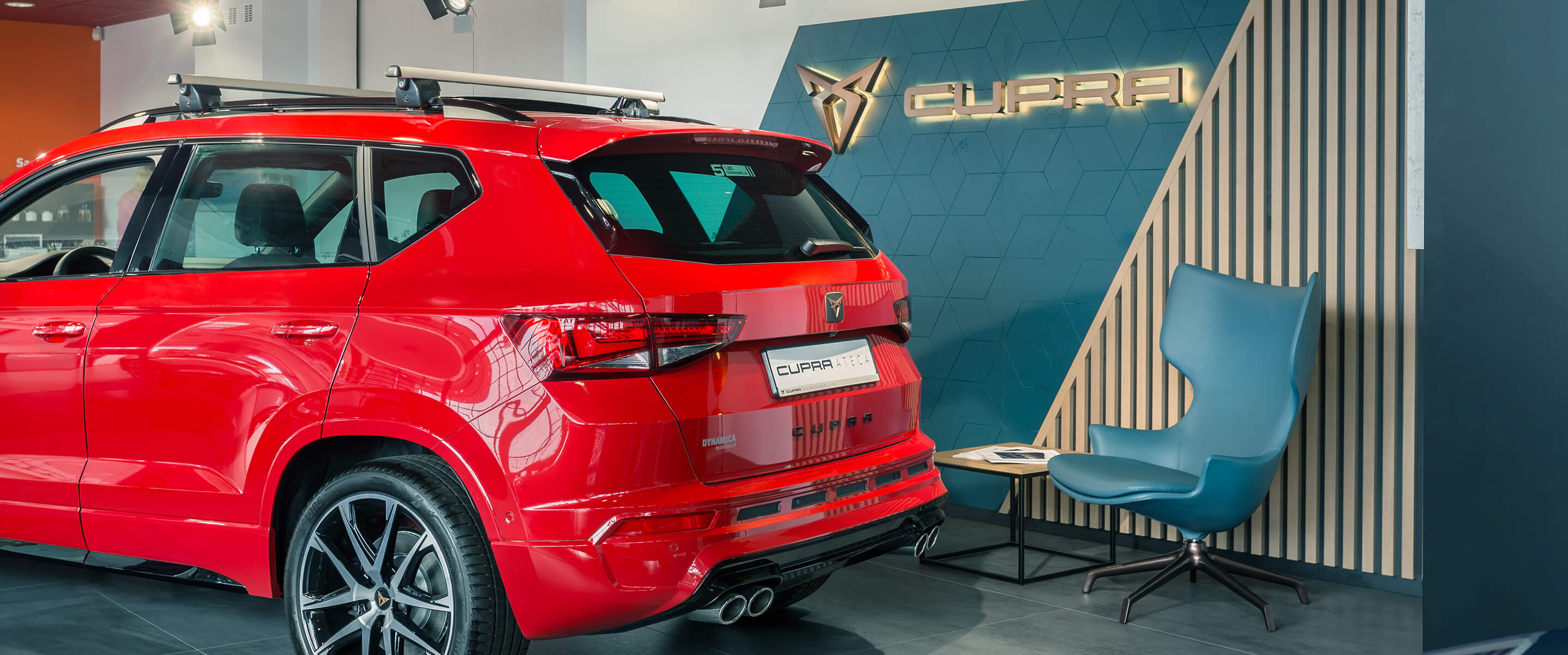  Jedyny w swojej klasie czerwony SUV Cupra Ateca w salonie CUPRA DYNAMICA Warszawa
