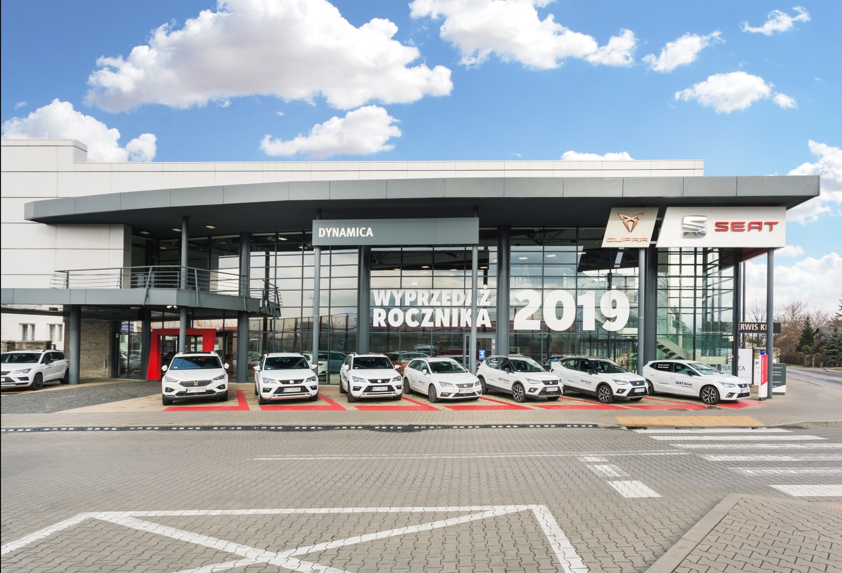 Salon CUPRA DYNAMICA Warszawa wraz z najnowszymi modelami sportowych samochodów CUPRA Ateca oraz Leon