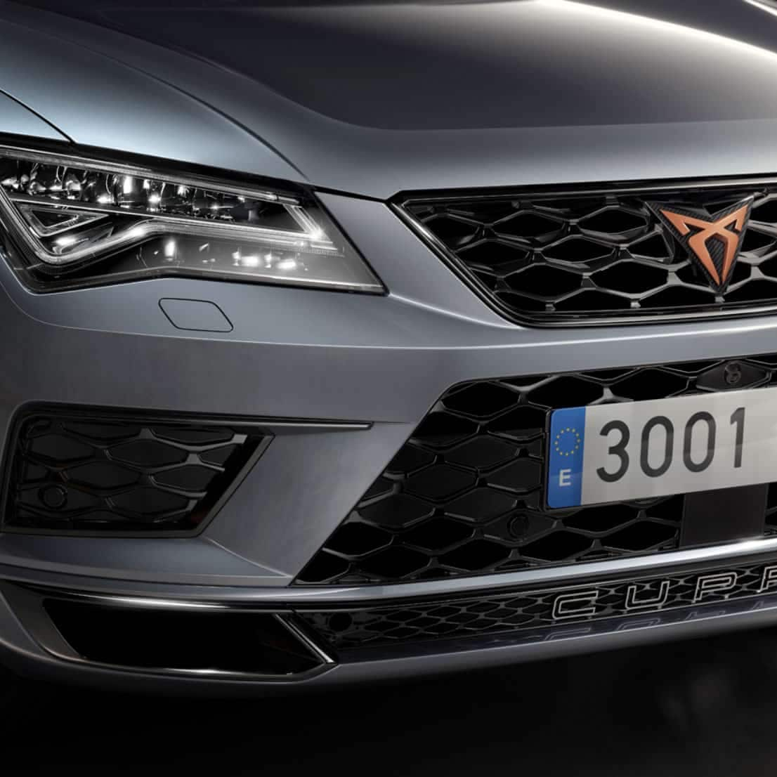 CUPRA Front view - lights