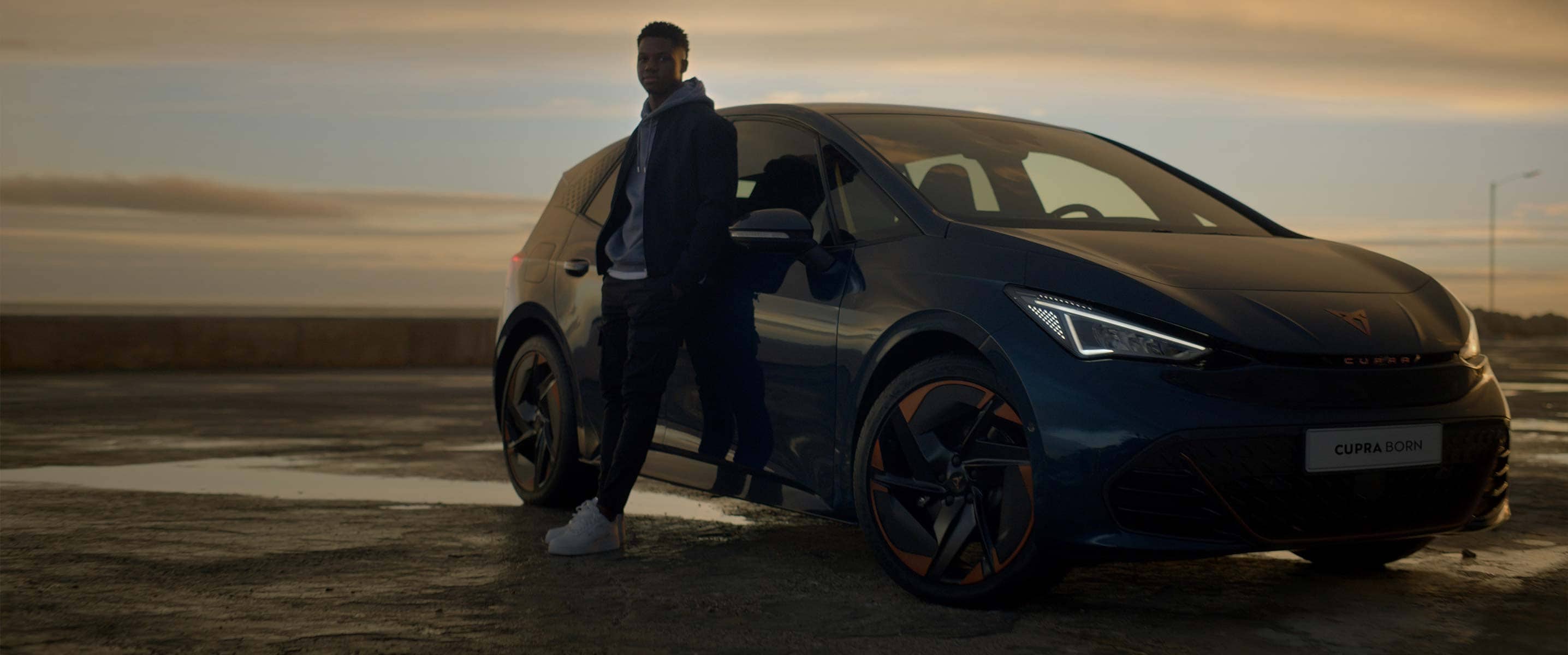 Jak długo ładują się samochody elektryczne marki CUPRA?
