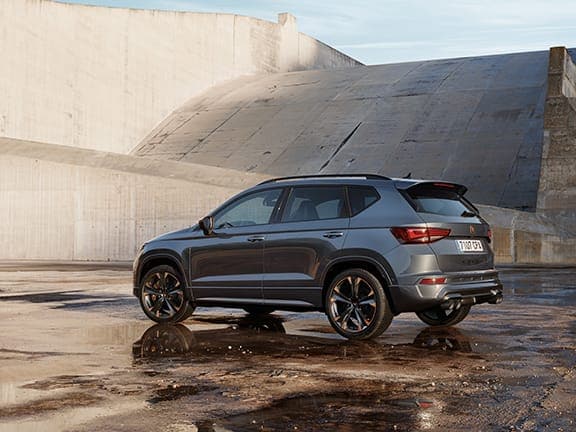 model cupra ateca z 485 litrami przestrzeni załadunkowej