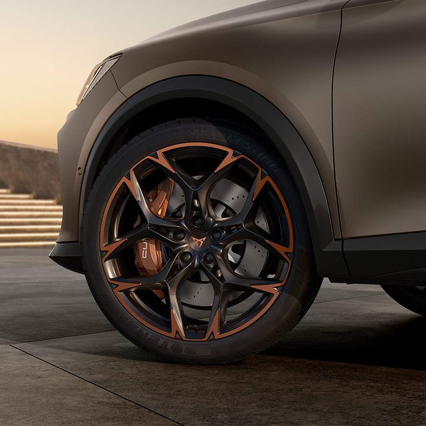 Obręcze kół Century Bronze CUPRA Formentor VZ5 z miedzianym akcentem - specjalna edycja limitowana