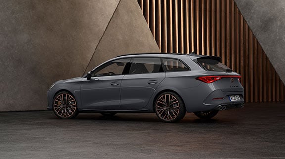 Profil benzynowego modelu CUPRA Leon Sportstourer