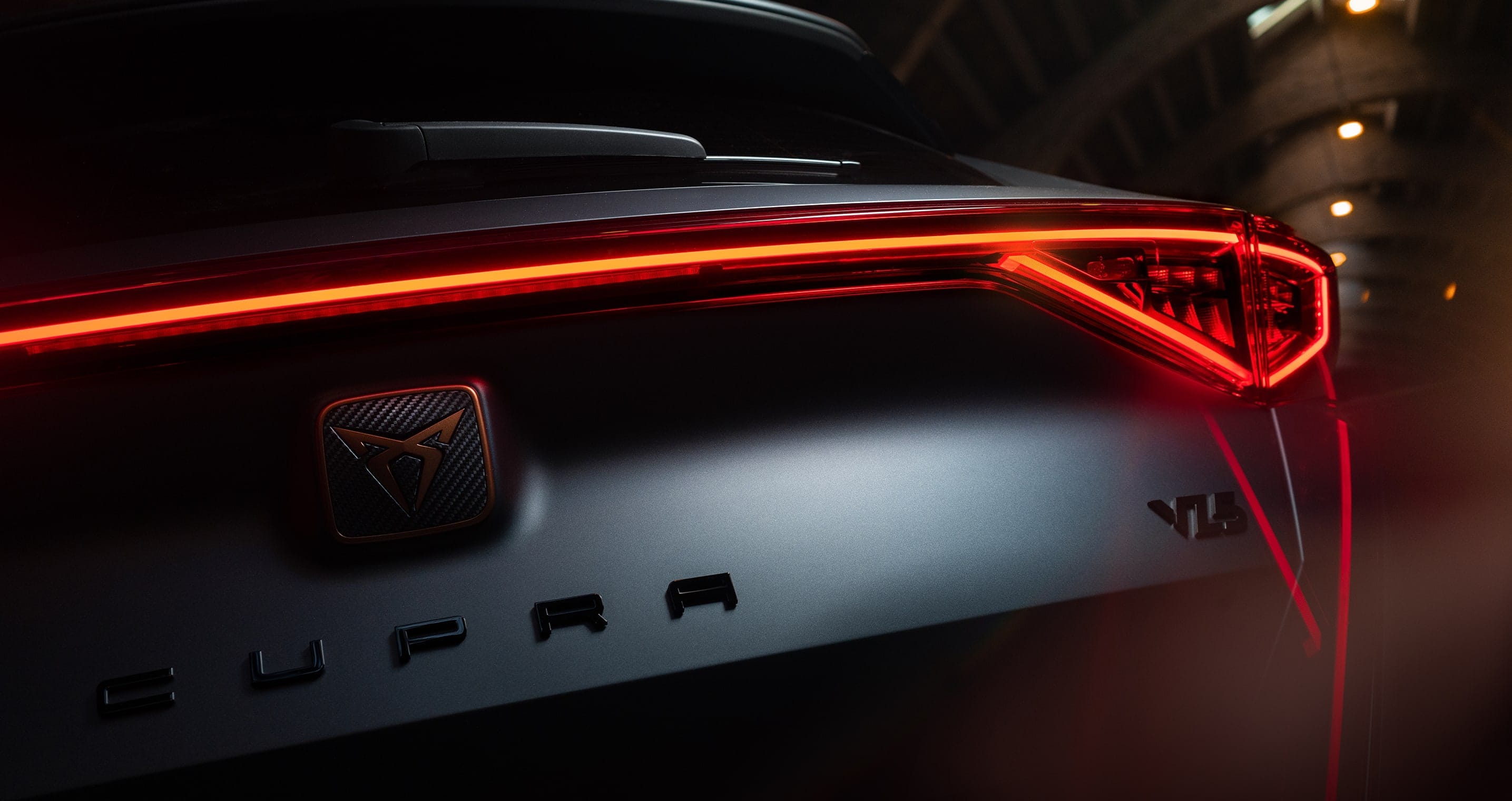 Cupra formentor vz5 logo magnetic tech matte
